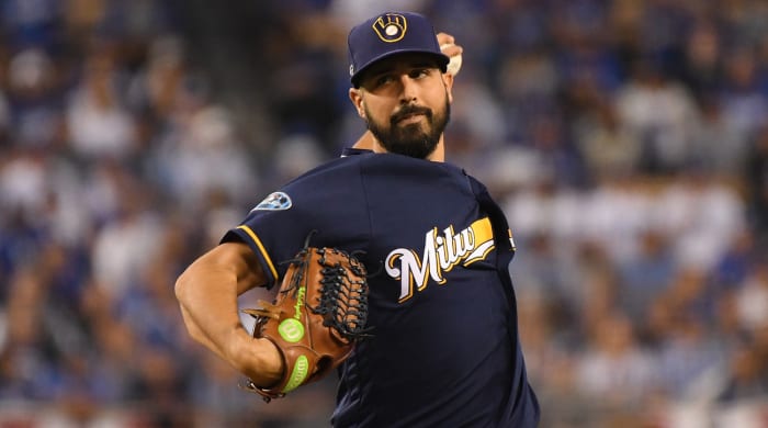 gonzalez-brewers-deal.jpg